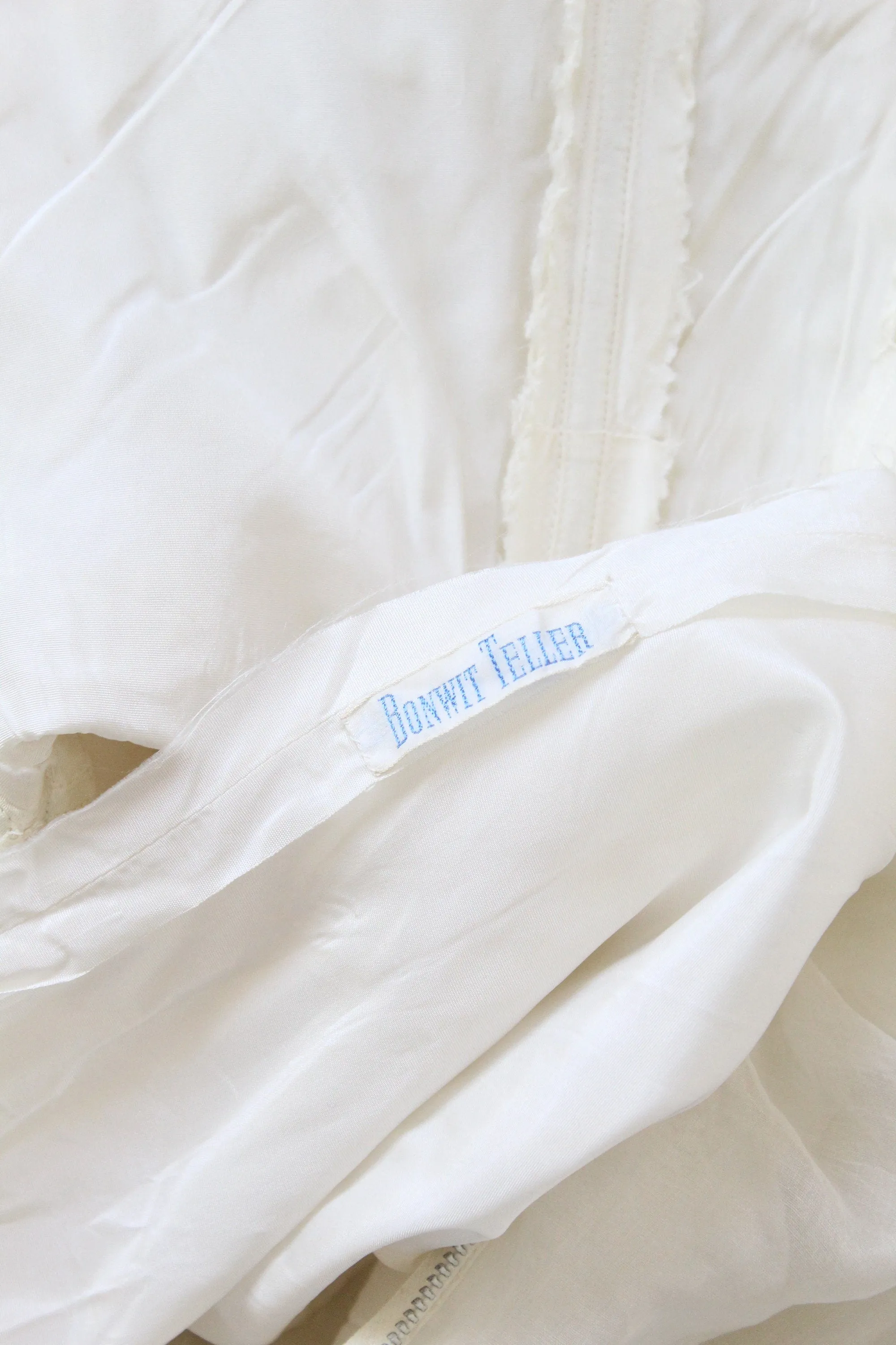1950s BONWIT TELLER organza broderie anglaise wedding dress xs | new spring