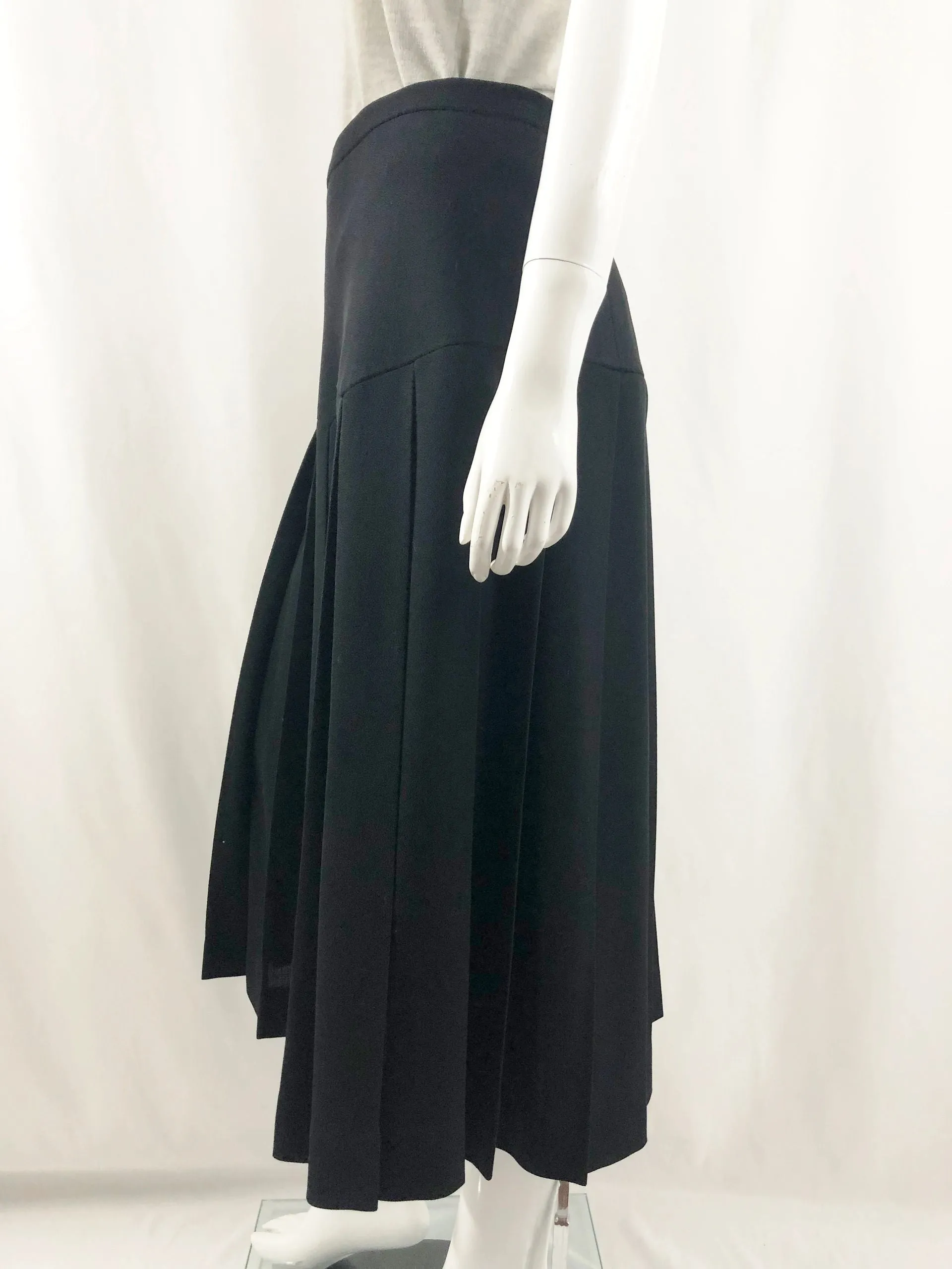 1980's Vintage Skirt Suit Size Large