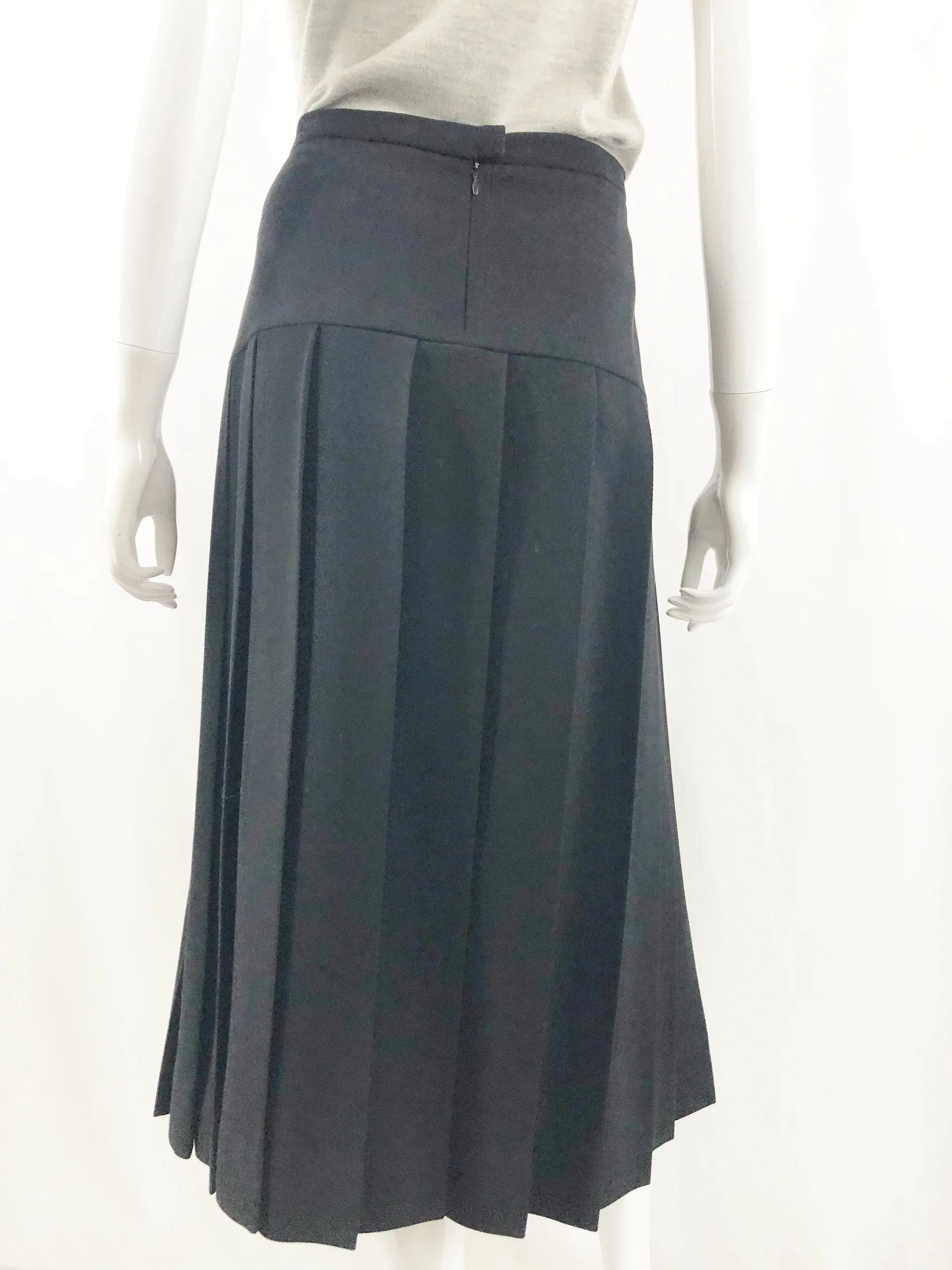 1980's Vintage Skirt Suit Size Large