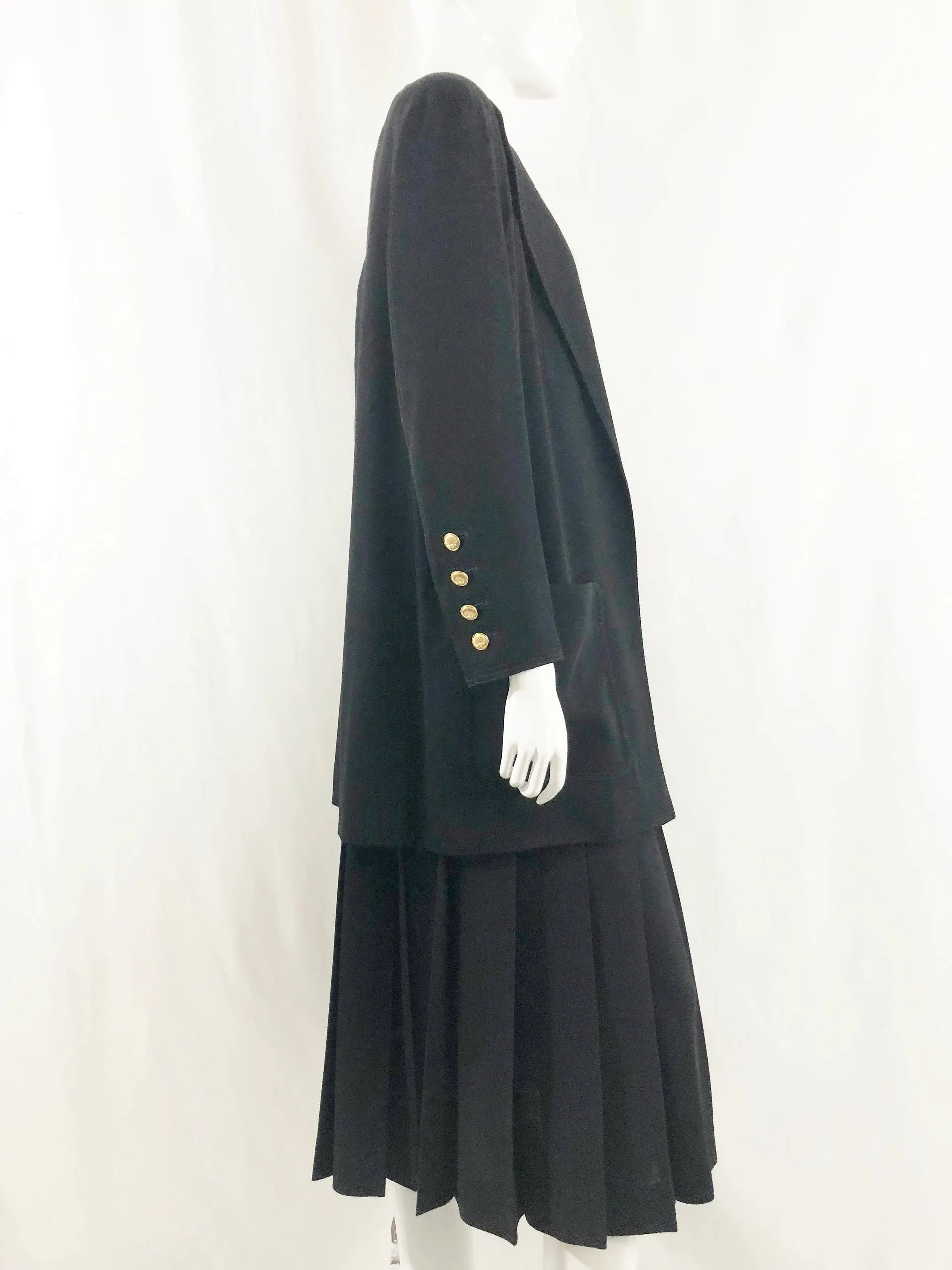 1980's Vintage Skirt Suit Size Large