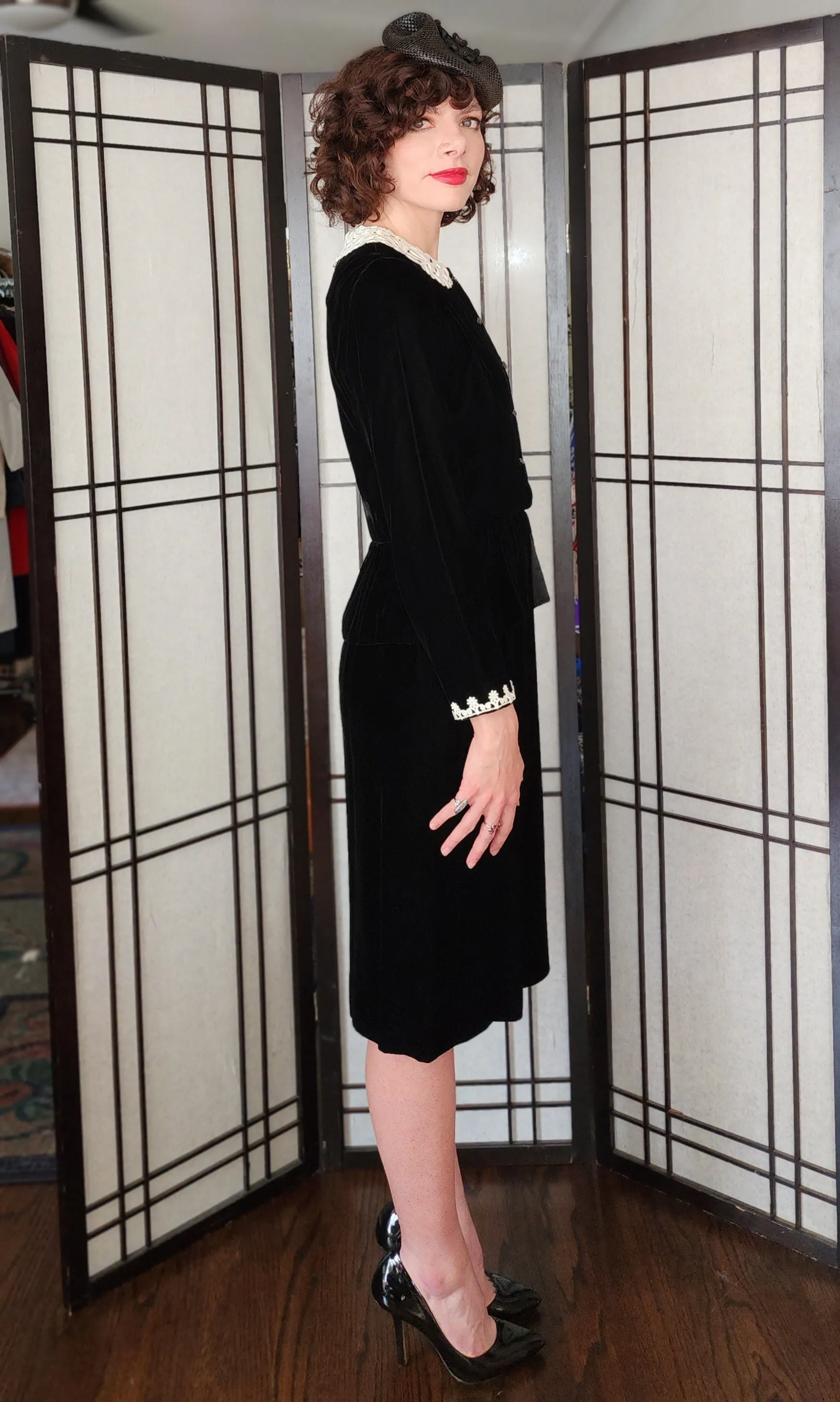 80s Black Velvet Dress White Lace Collar Joan Leslie Kasper