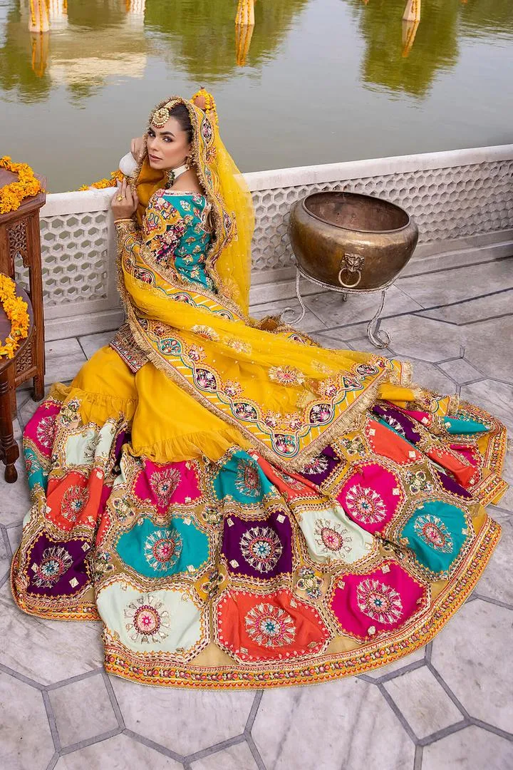 Bridal Dresses for Mehndi in Sharara Kameez #BN1041