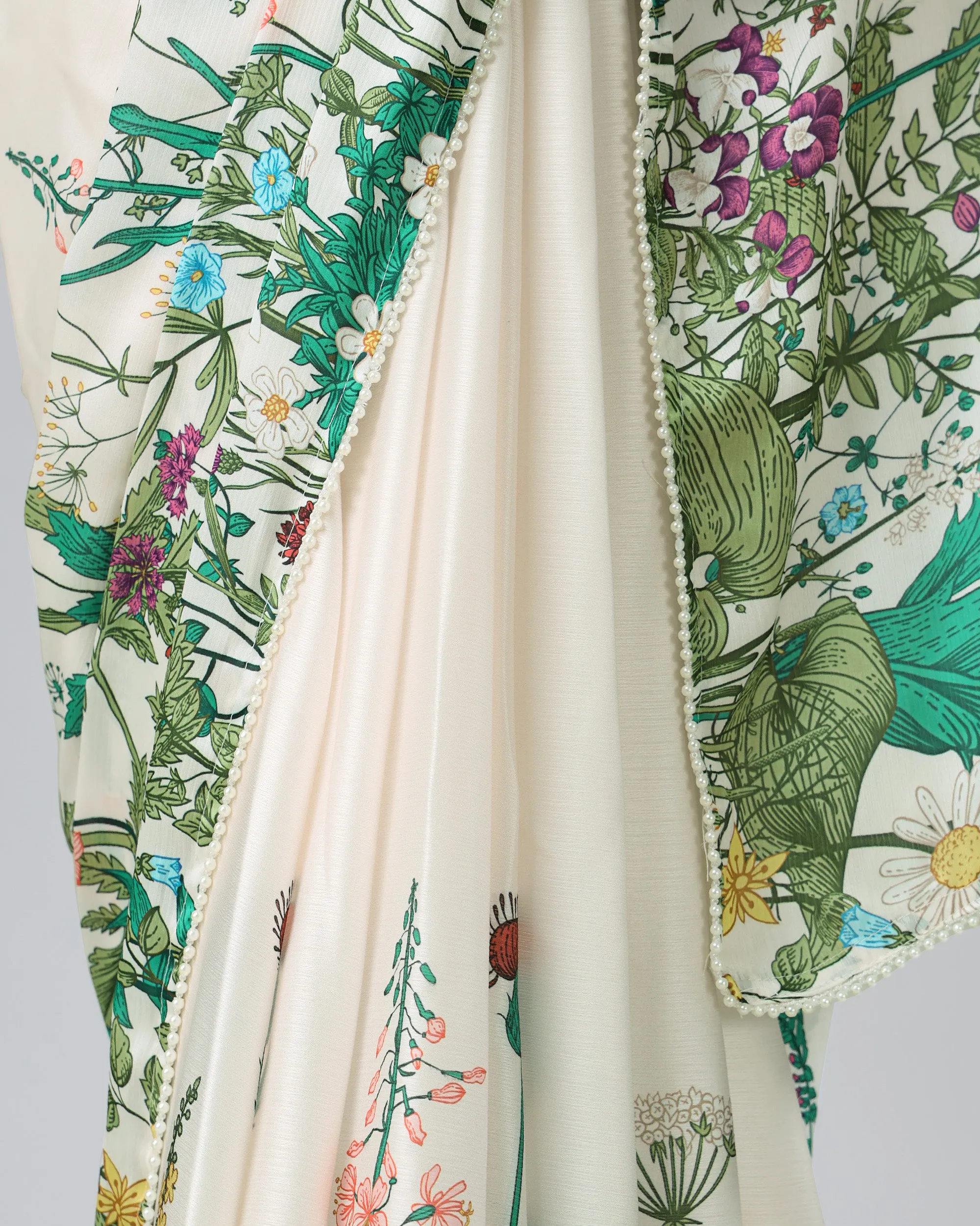 Channel The Look of Ishita Raj : Saree For Bollywood Glam