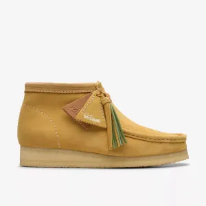 Clarks Men's Wallabee Boot Golden Tan Suede 26181131