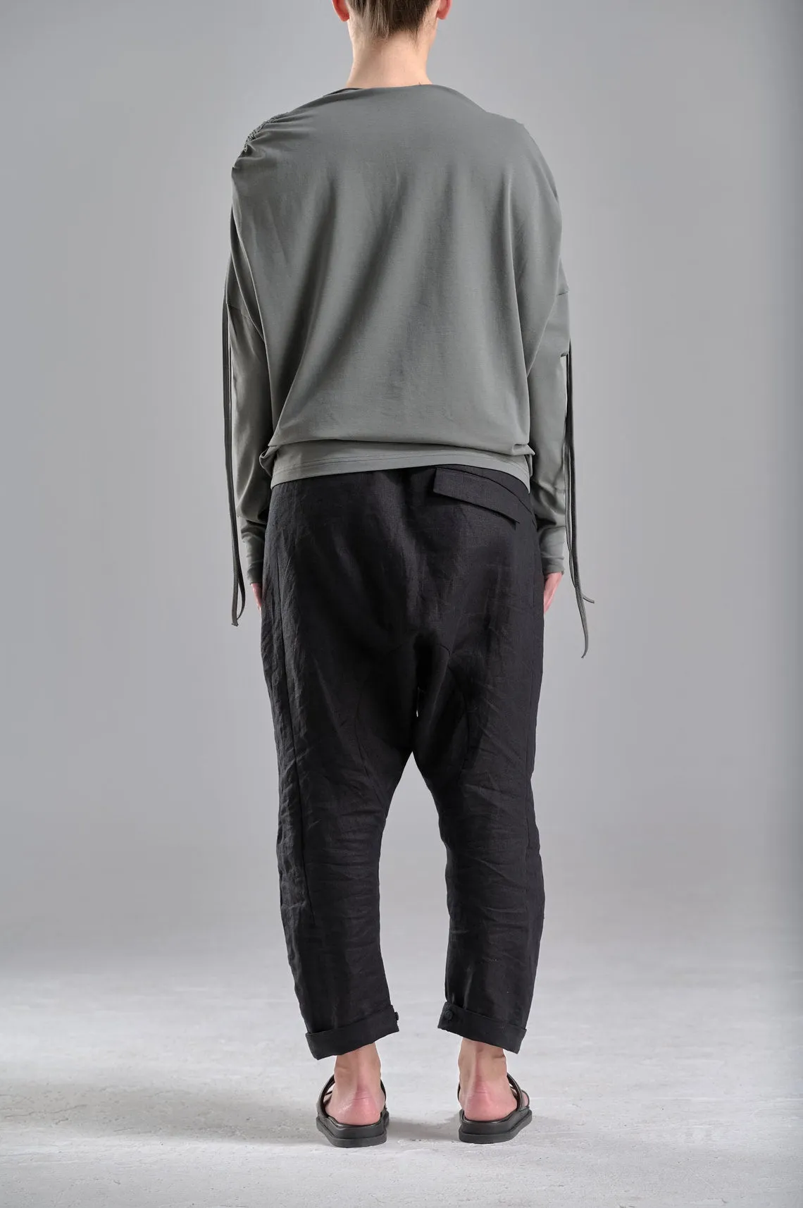 DRAPED SHOULDER LONG SLEEVED LOOSE TOP