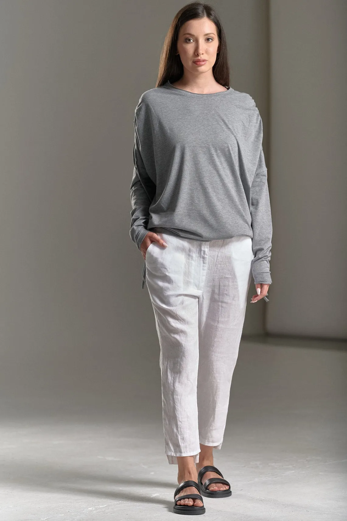 DRAPED SHOULDER LONG SLEEVED LOOSE TOP