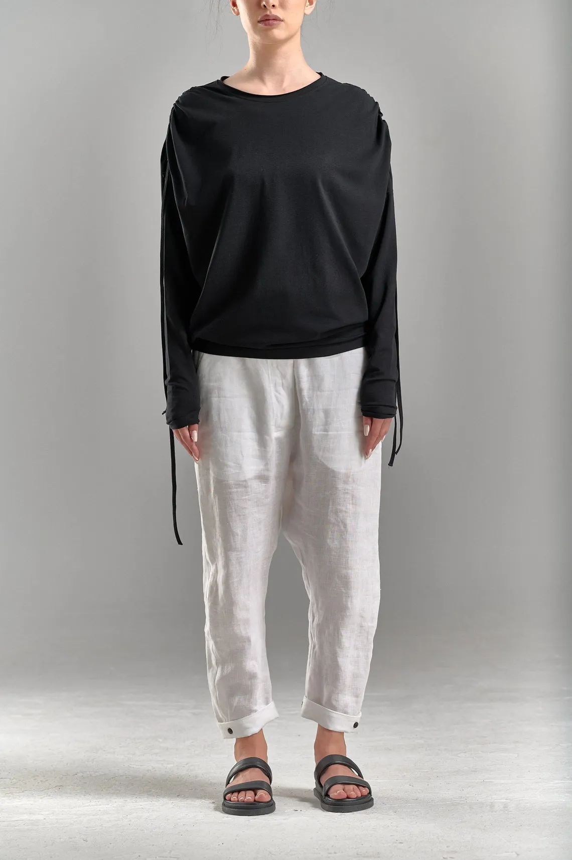 DRAPED SHOULDER LONG SLEEVED LOOSE TOP