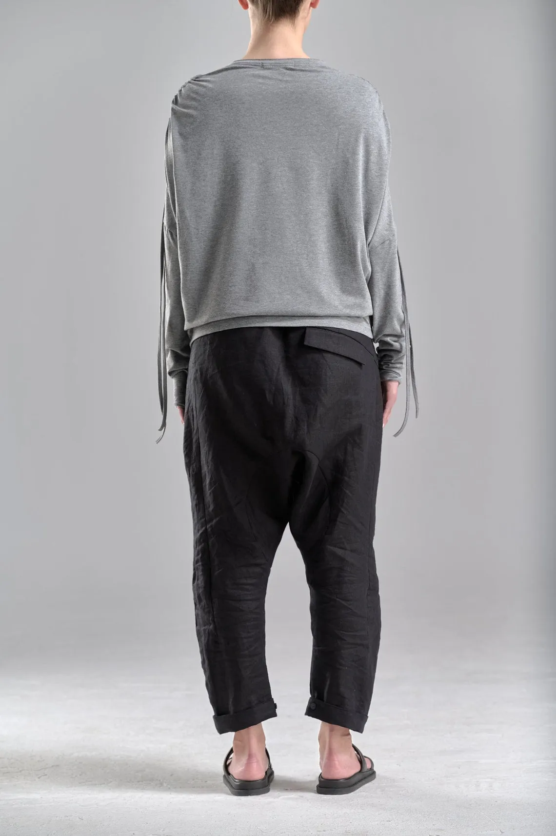 DRAPED SHOULDER LONG SLEEVED LOOSE TOP