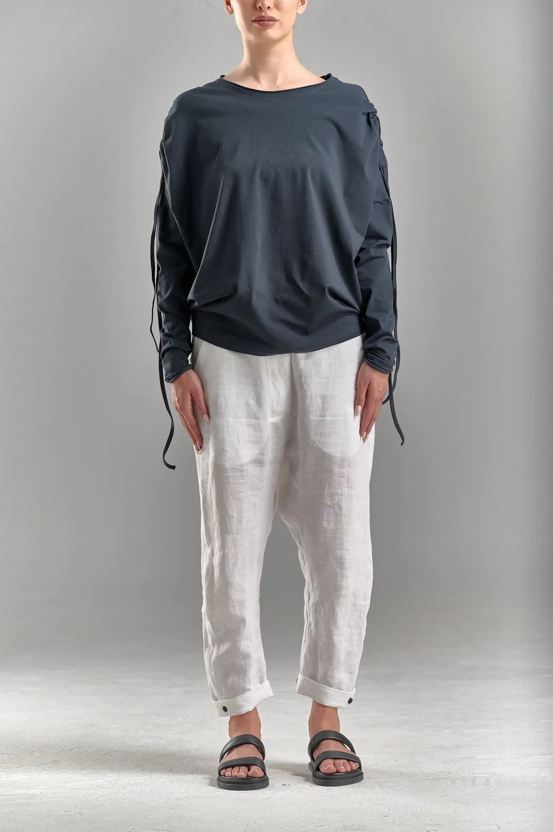 DRAPED SHOULDER LONG SLEEVED LOOSE TOP