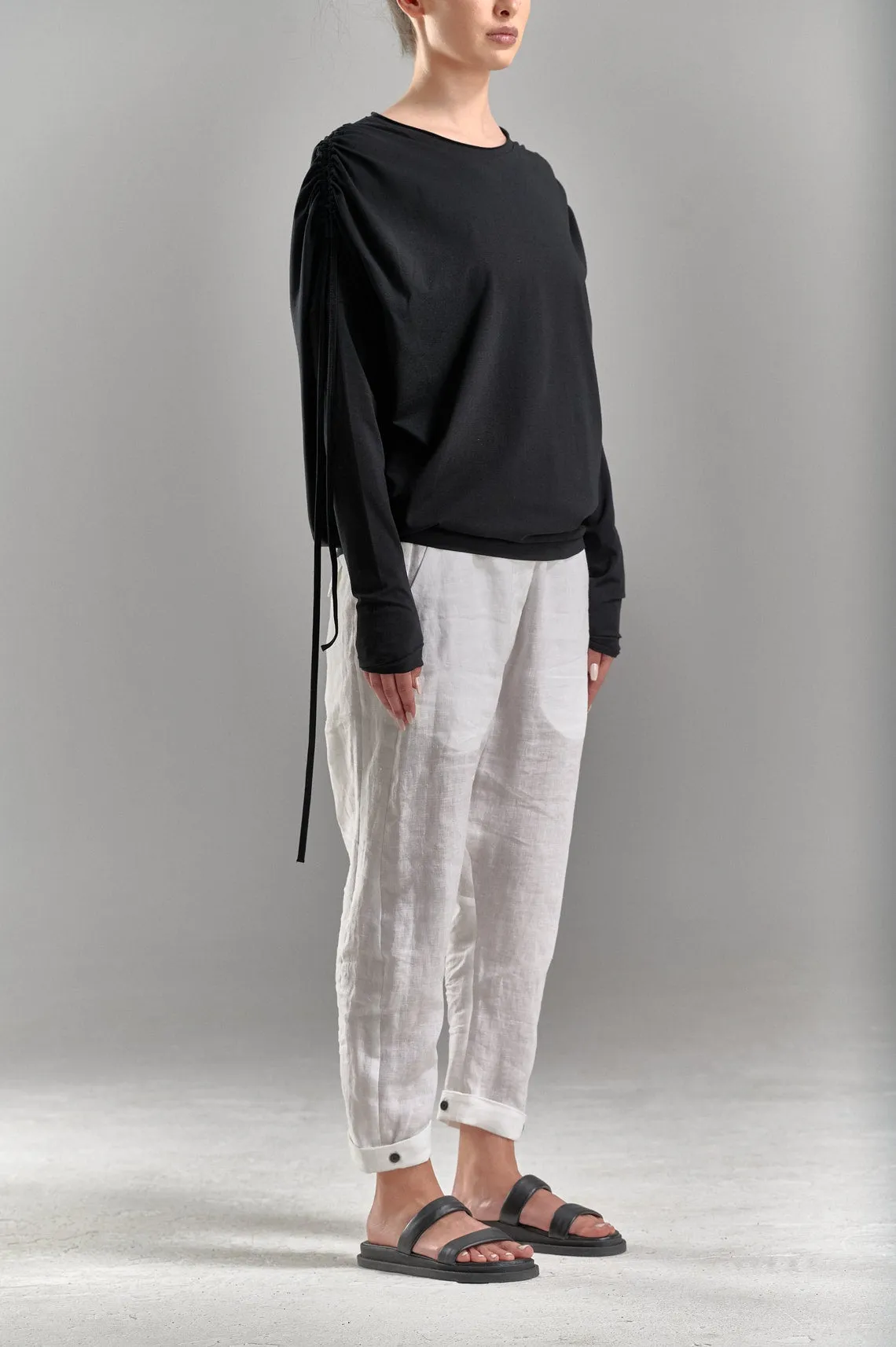 DRAPED SHOULDER LONG SLEEVED LOOSE TOP