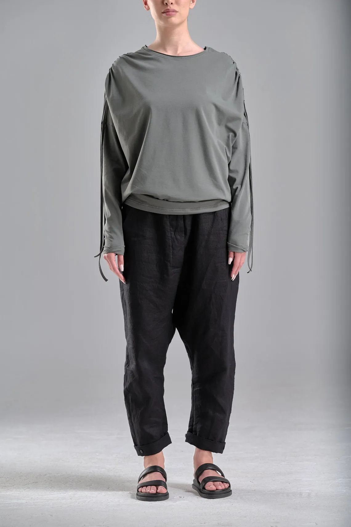 DRAPED SHOULDER LONG SLEEVED LOOSE TOP