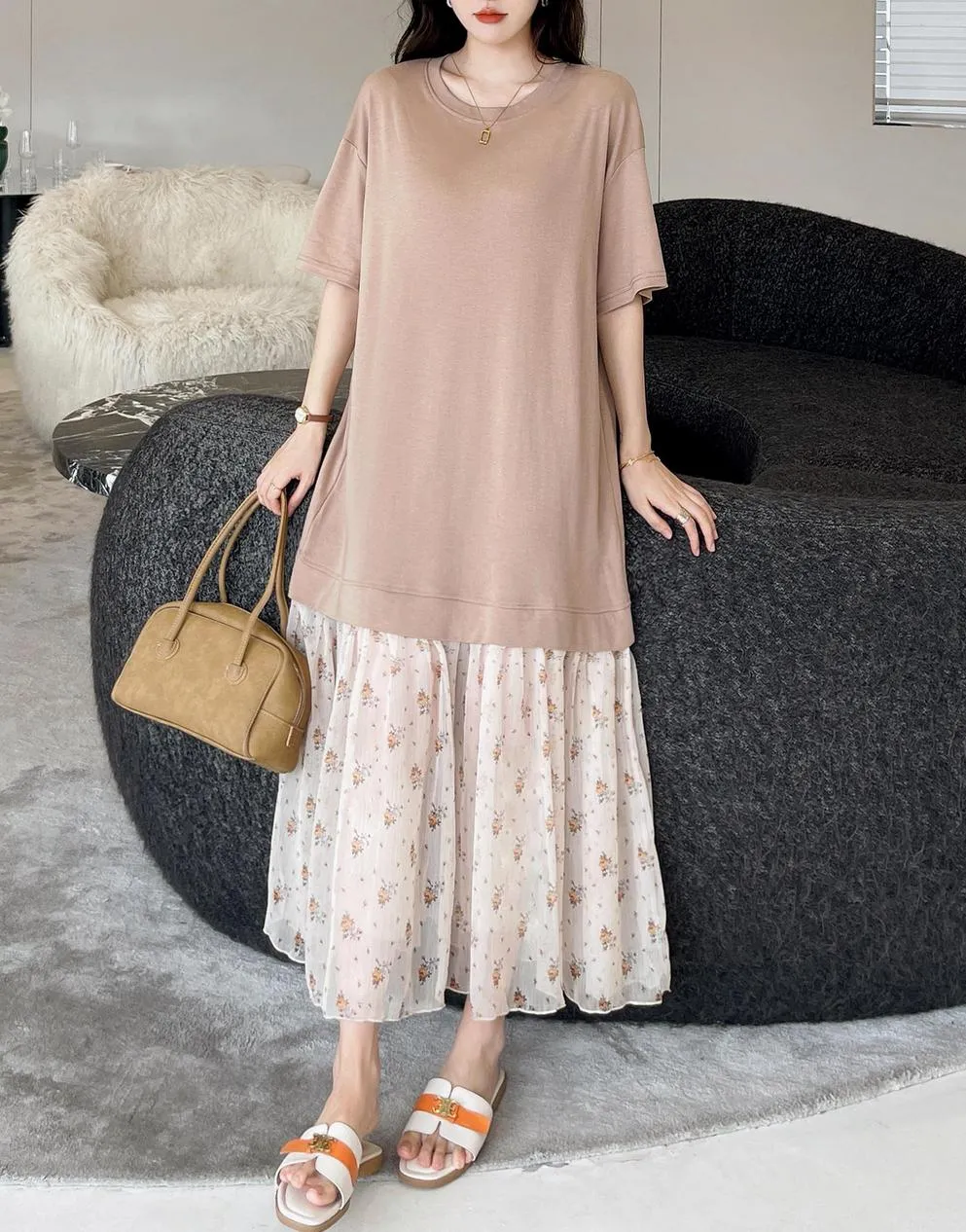 Elegant Round Neck Women's T-Shirt Dress with Patchwork Design