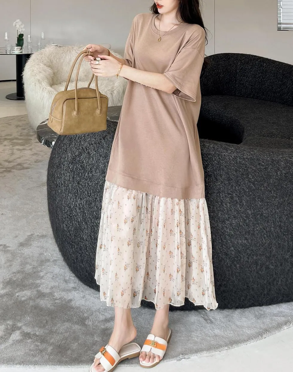 Elegant Round Neck Women's T-Shirt Dress with Patchwork Design