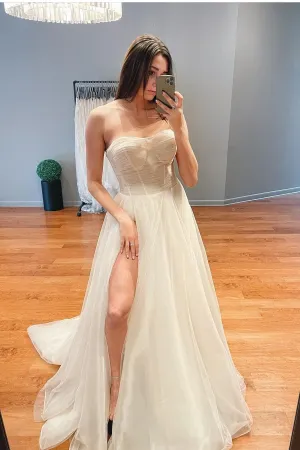 High Split Tulle Bridal Dresses with Strapless Bodice
