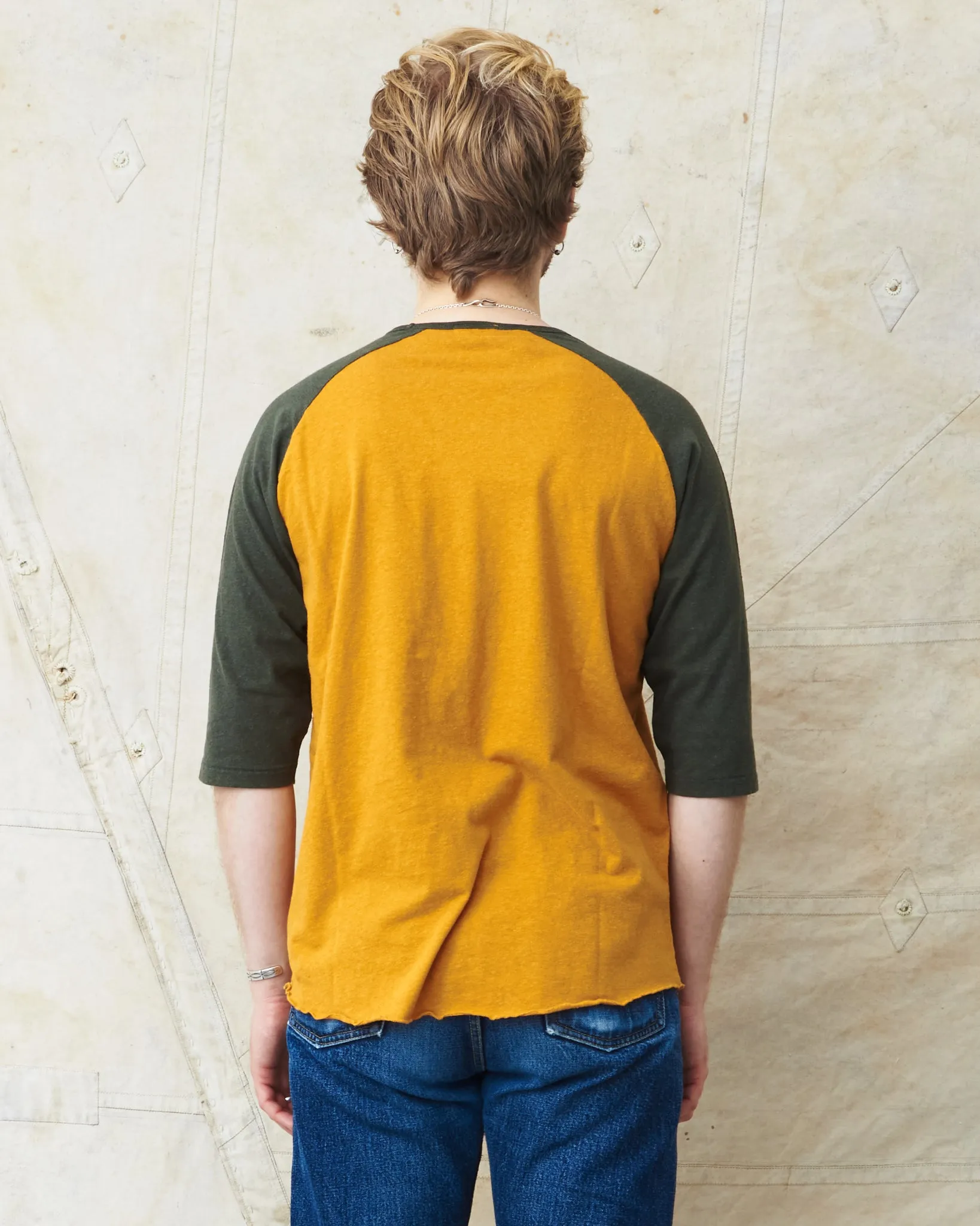 Indigofera Leon Raglan Sweater Orange / Green Resin