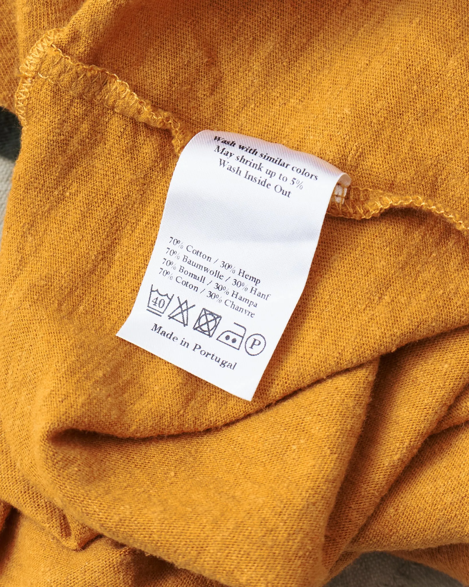 Indigofera Leon Raglan Sweater Orange / Green Resin