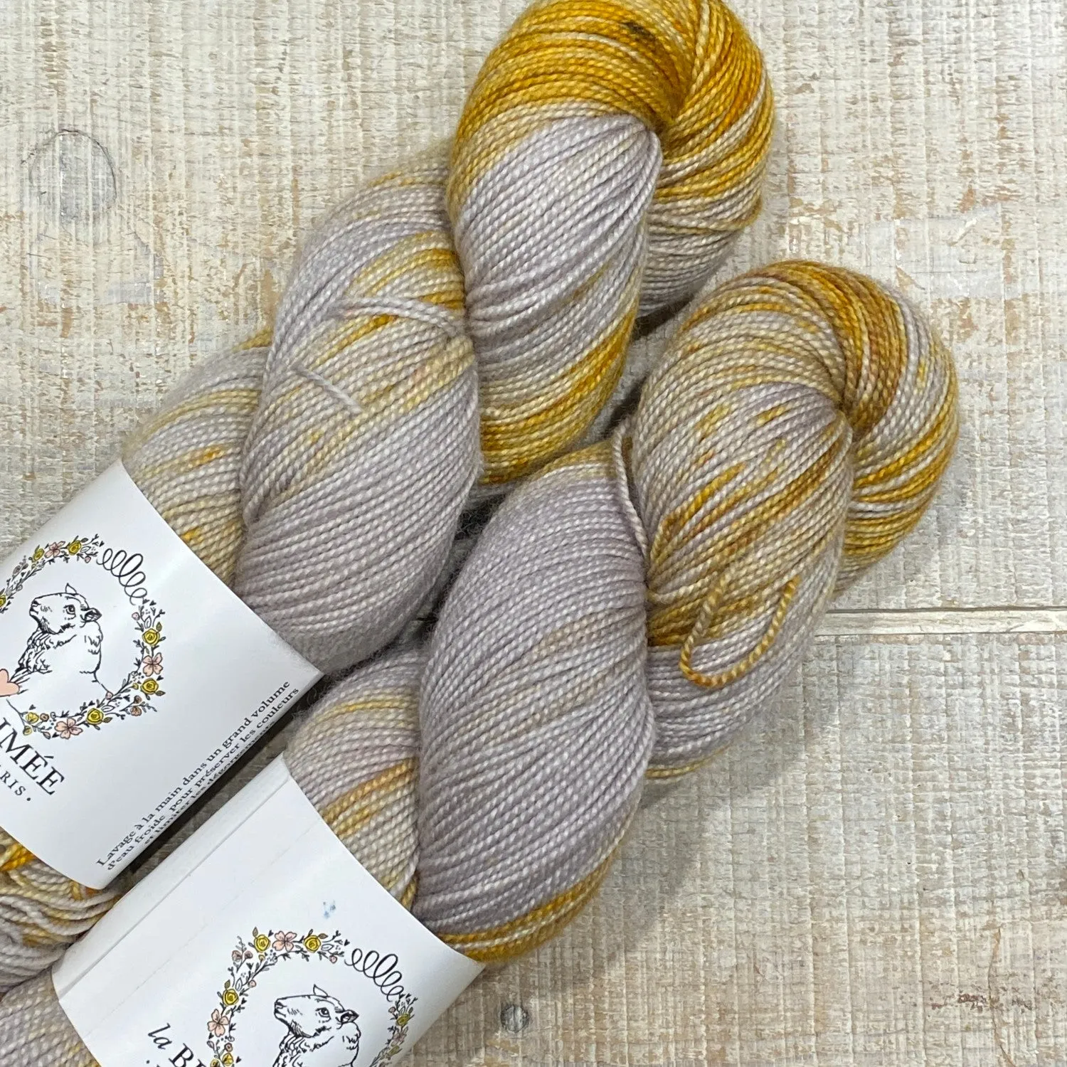 La Bien Aimée Twist Nouveau Fingering
