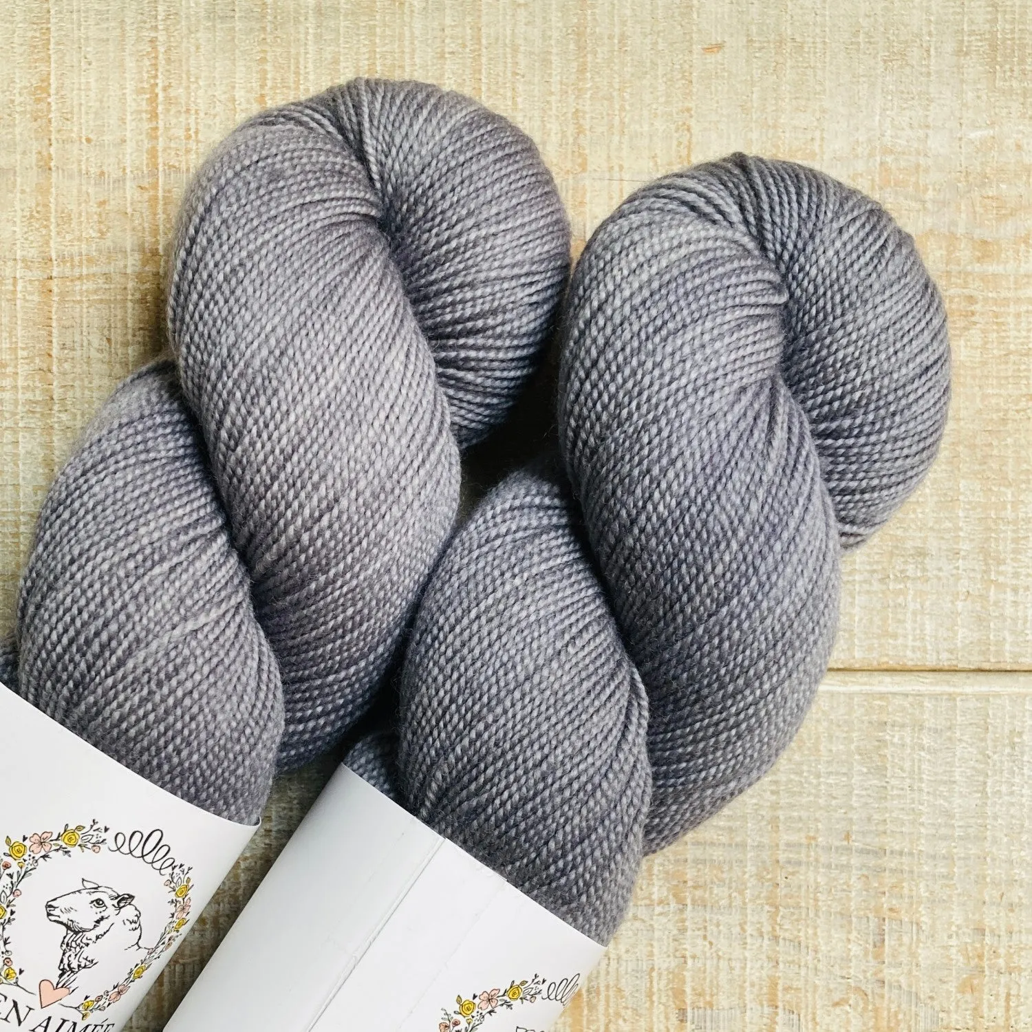 La Bien Aimée Twist Nouveau Fingering