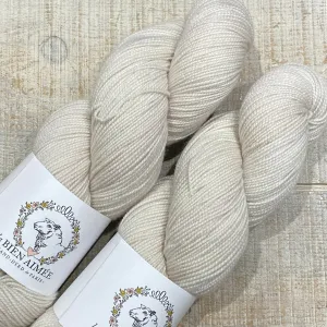 La Bien Aimée Twist Nouveau Fingering