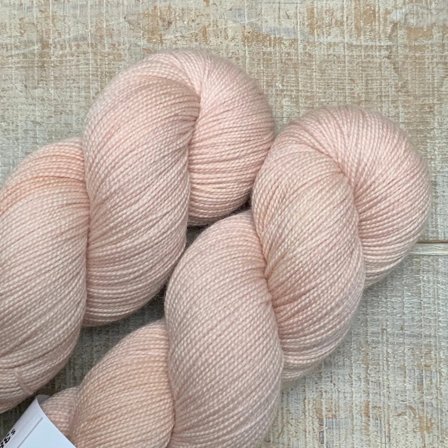 La Bien Aimée Twist Nouveau Fingering