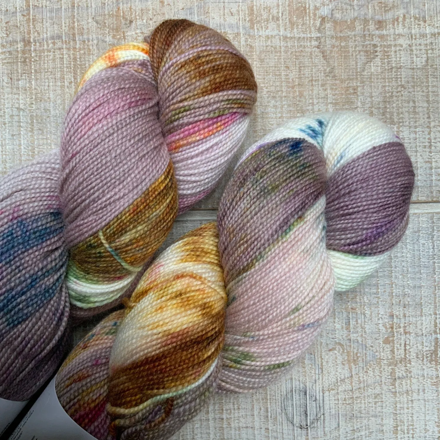 La Bien Aimée Twist Nouveau Fingering