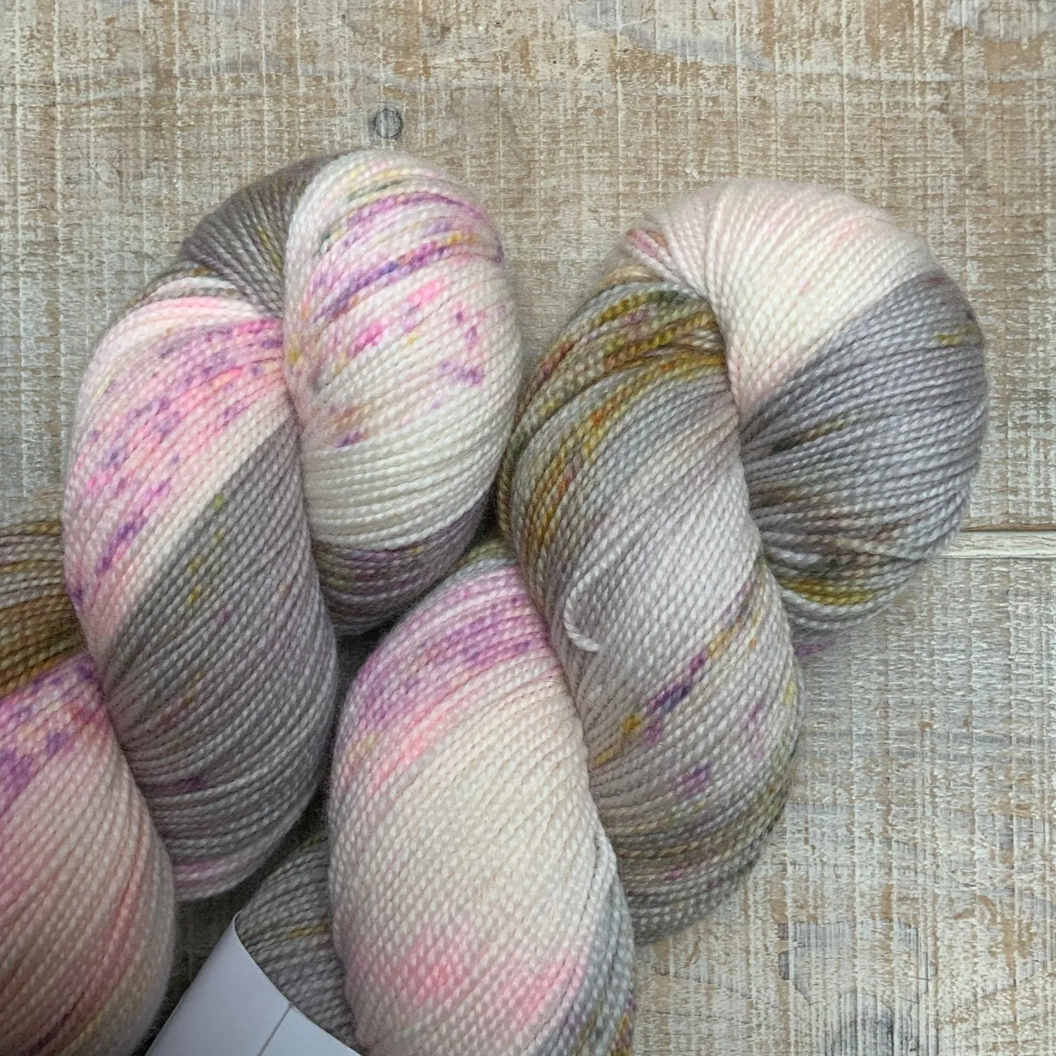 La Bien Aimée Twist Nouveau Fingering