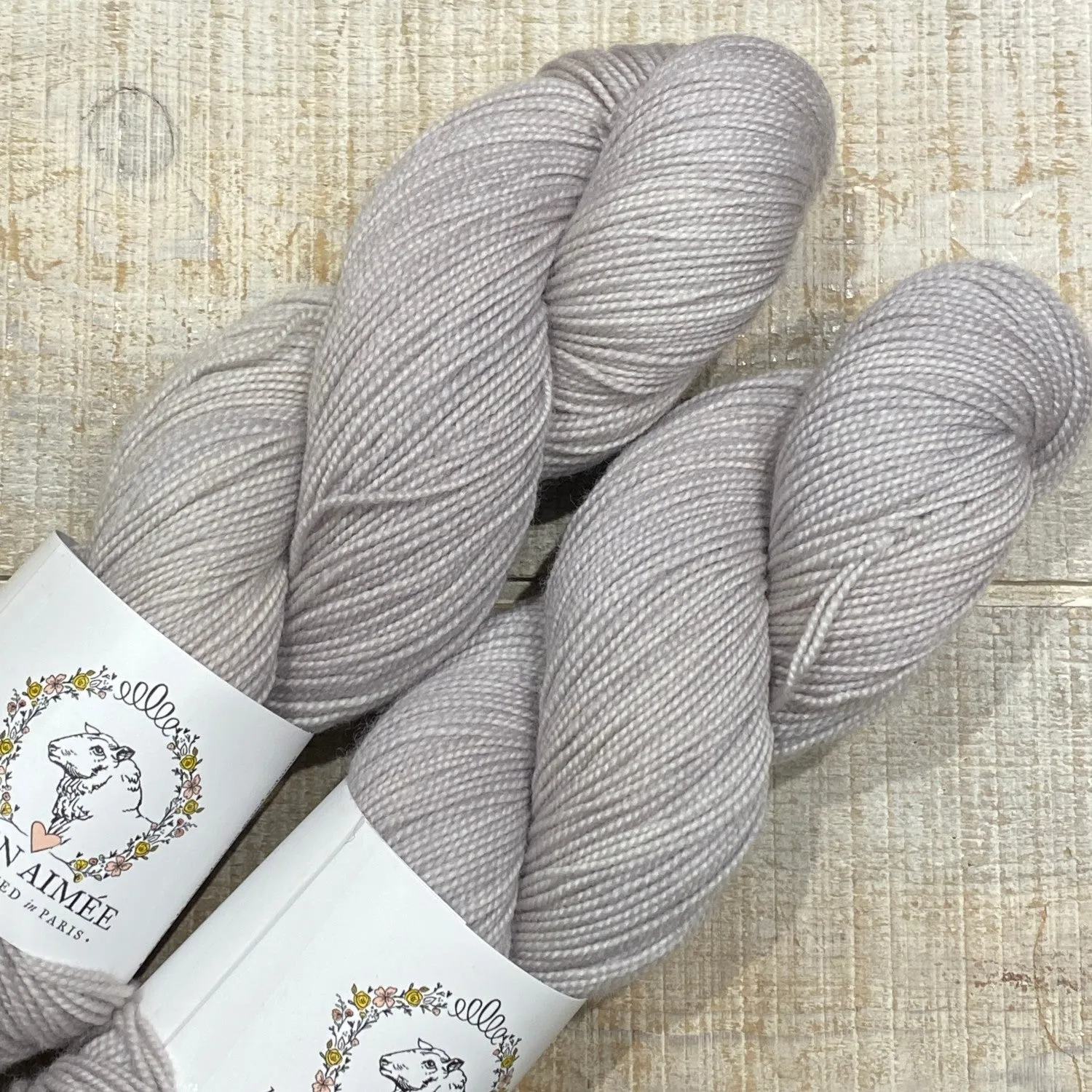 La Bien Aimée Twist Nouveau Fingering