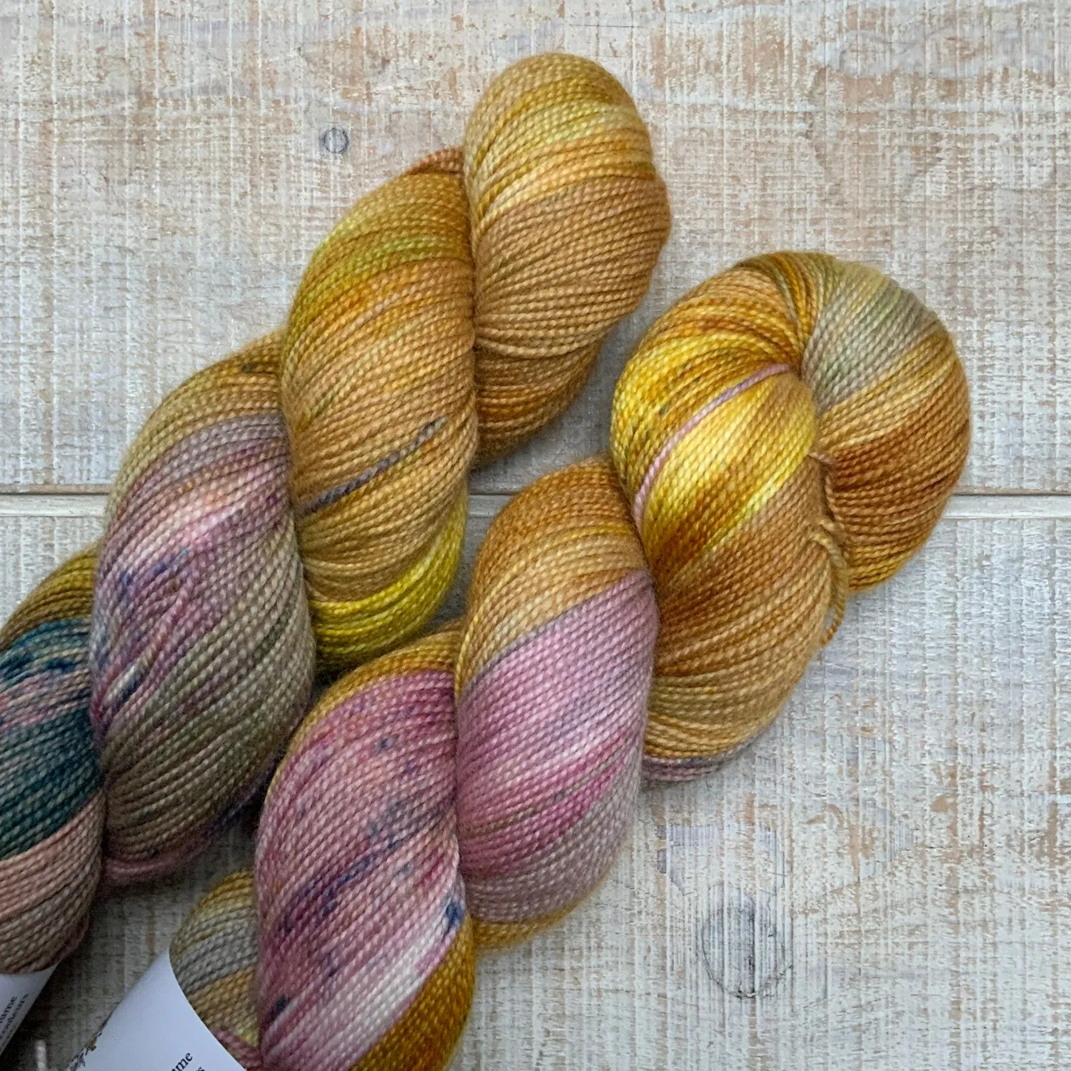 La Bien Aimée Twist Nouveau Fingering