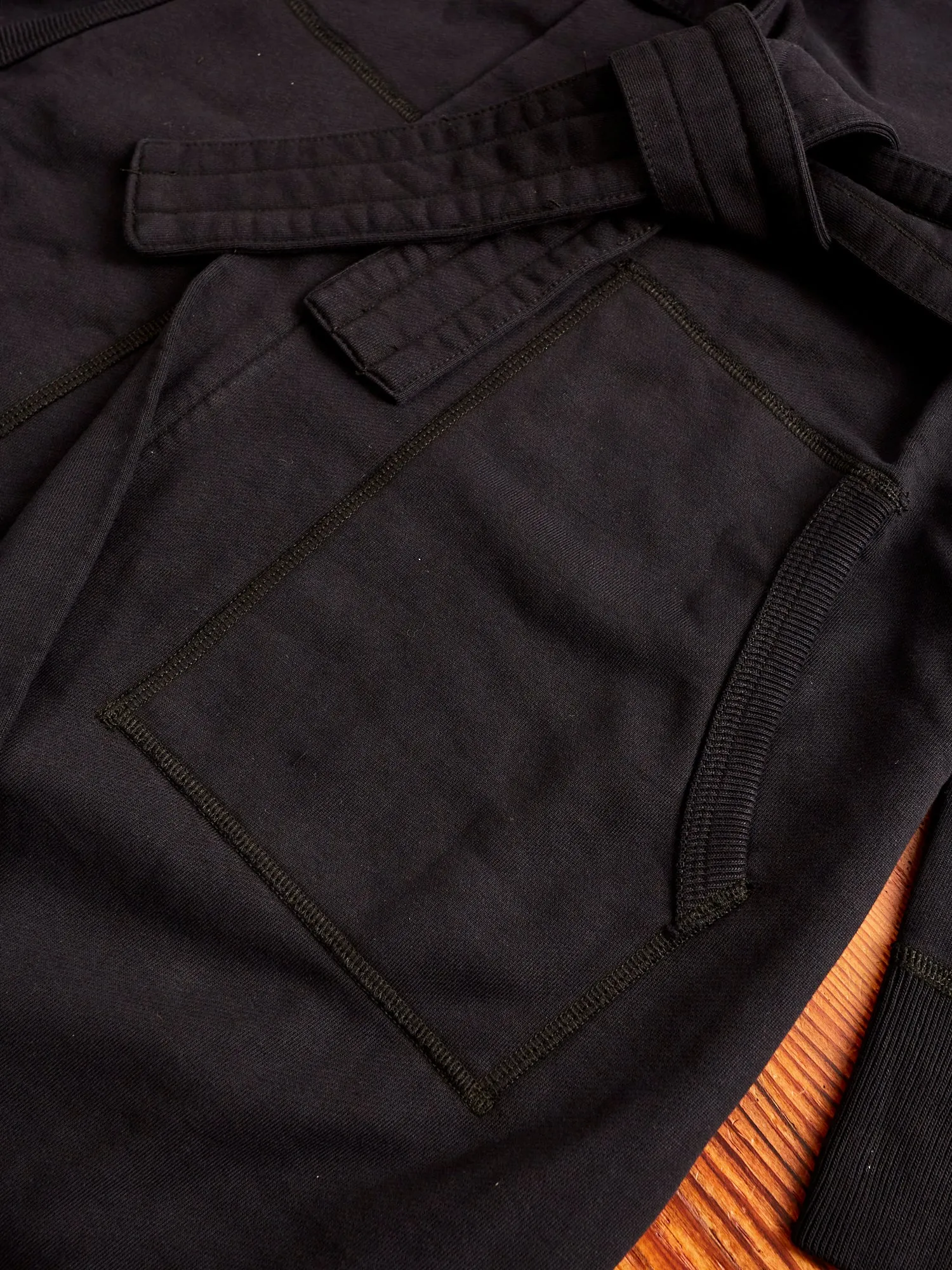 Midweight Terry Hooded Robe in Black