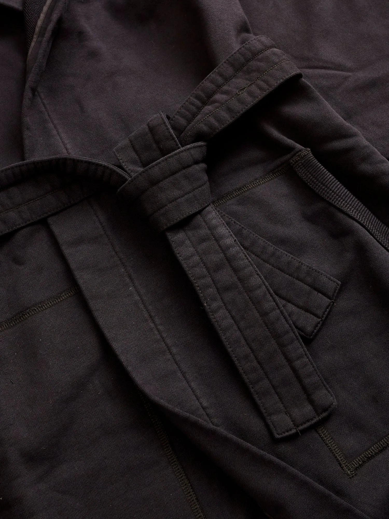 Midweight Terry Hooded Robe in Black