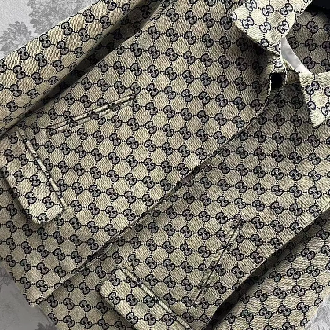 New printed full-covered jacket