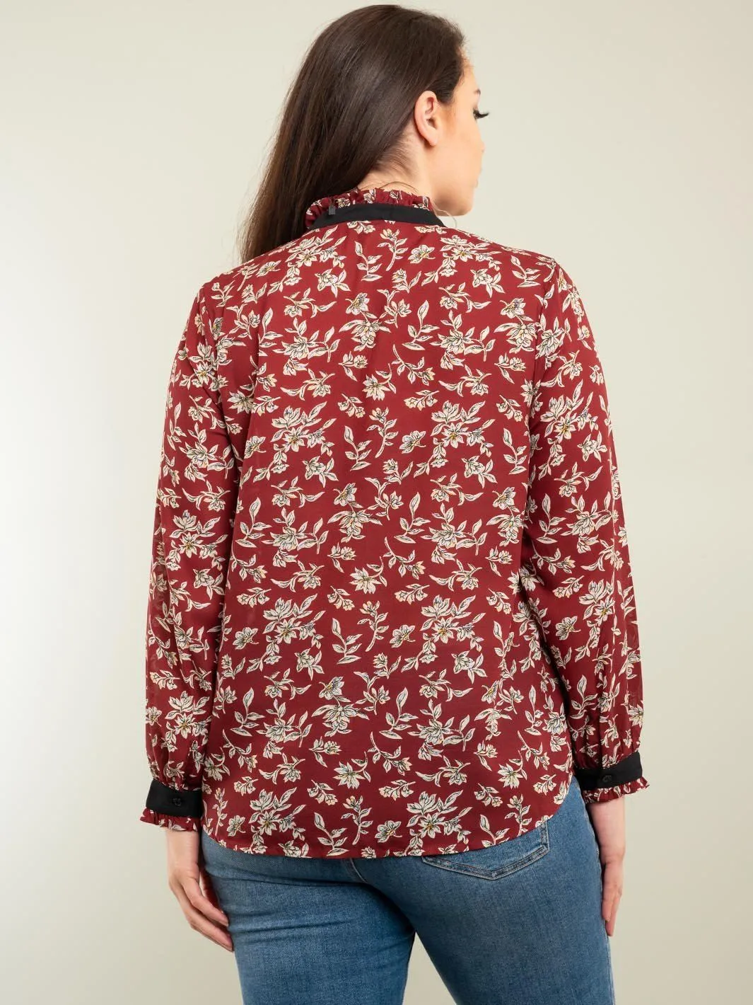 PLUS SIZE LONG SLEEVE FLORAL TOP