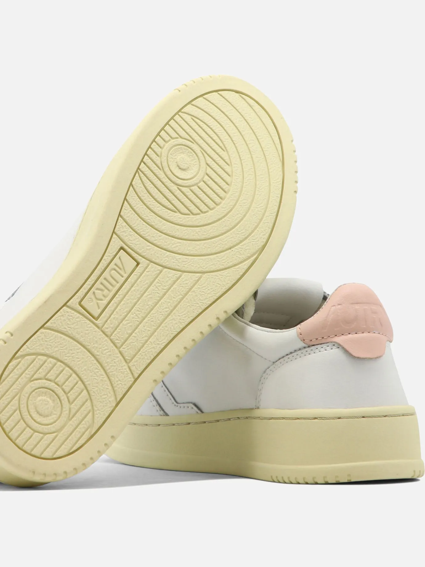 "Medalist" sneakers