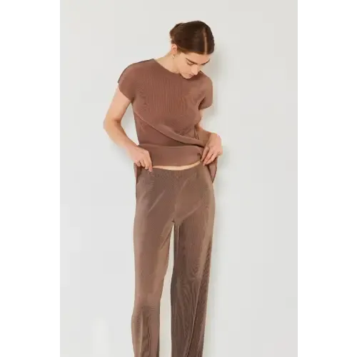 Rib Pleated Top