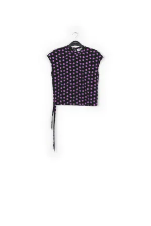 Sleeveless top
