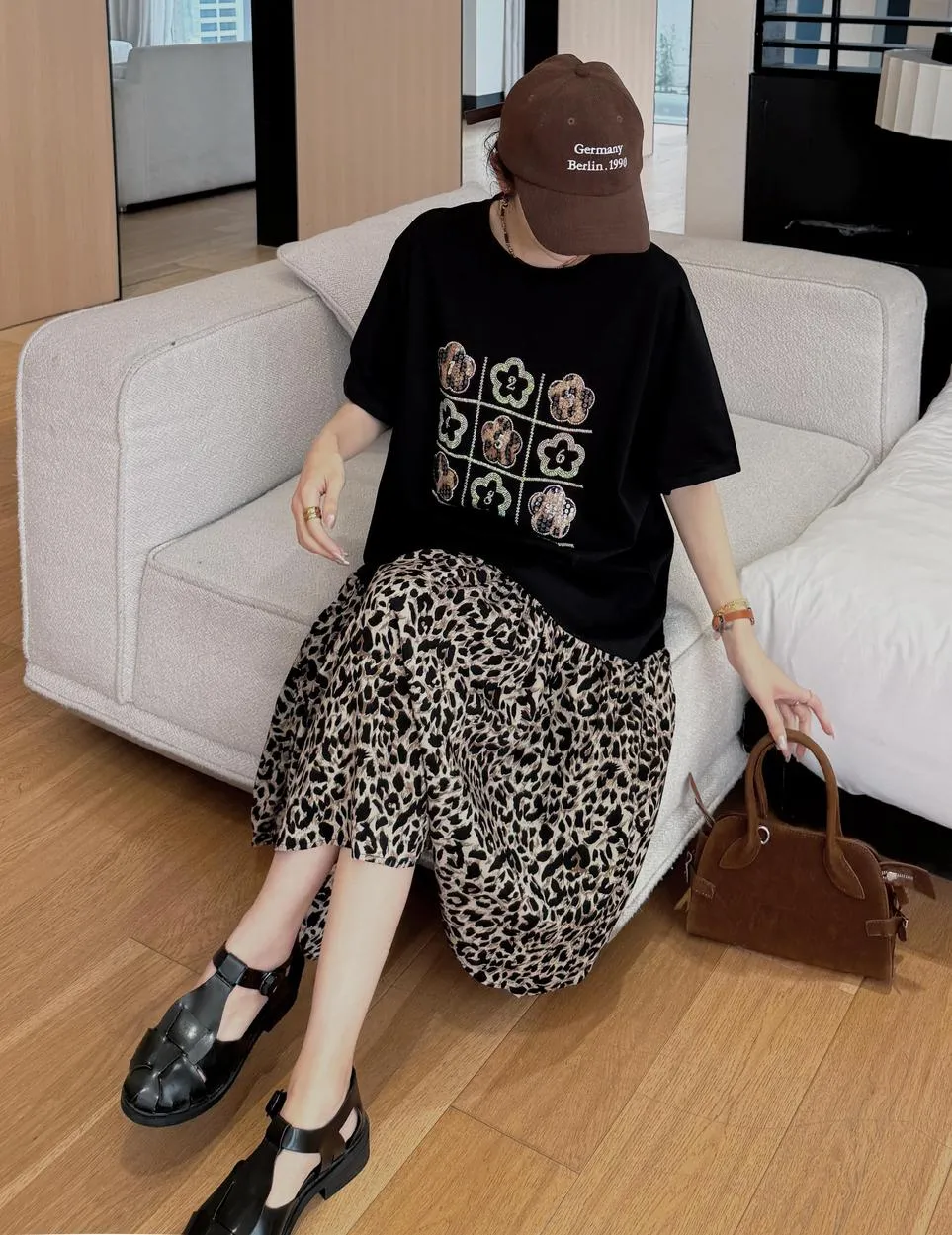 Stylish Women's T-Shirt Dress Featuring Pattern Print and Rhinestone Details