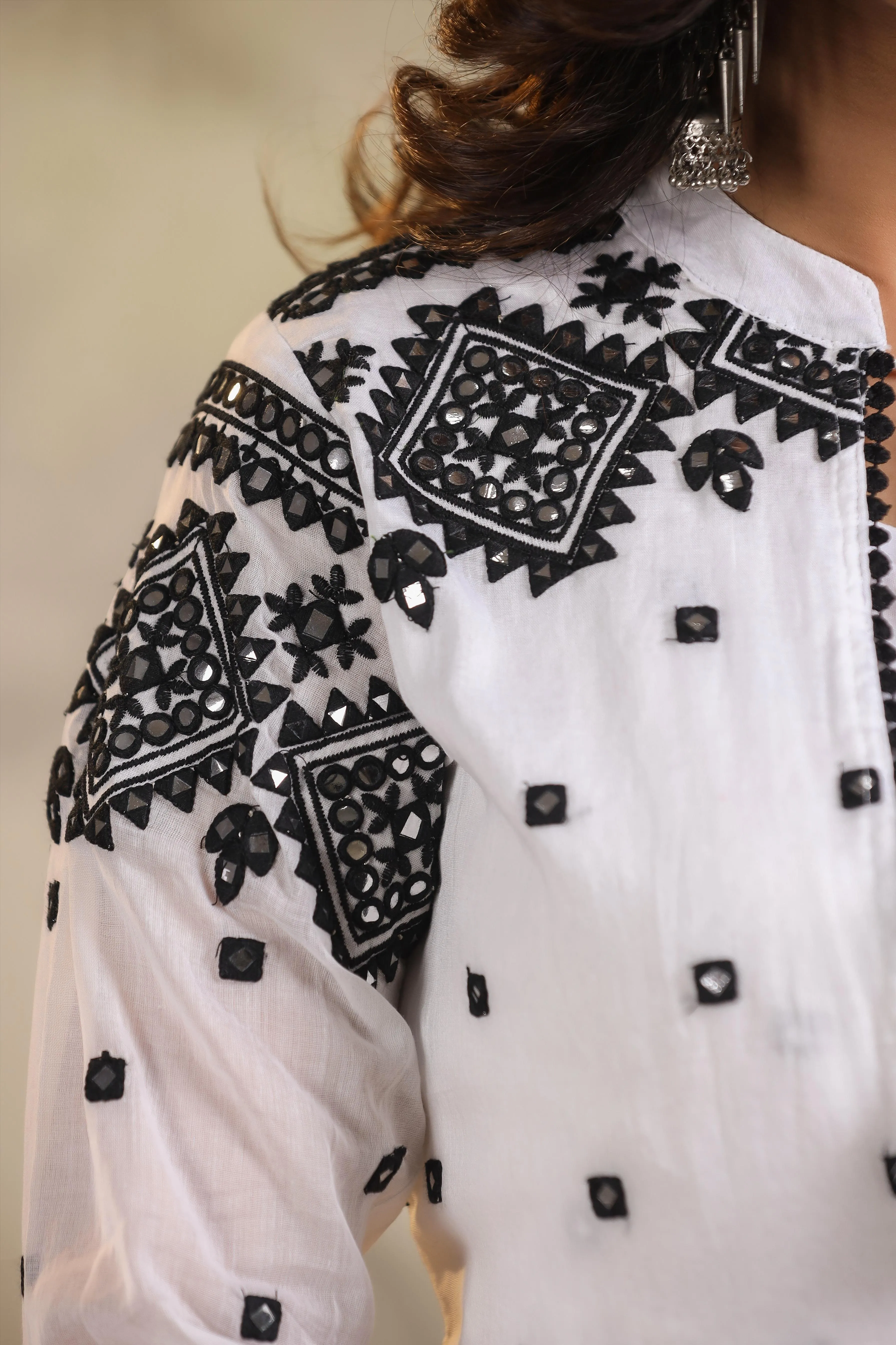 White-Black Mulmul Mirror Embroidered Tiered Dress With Shrug