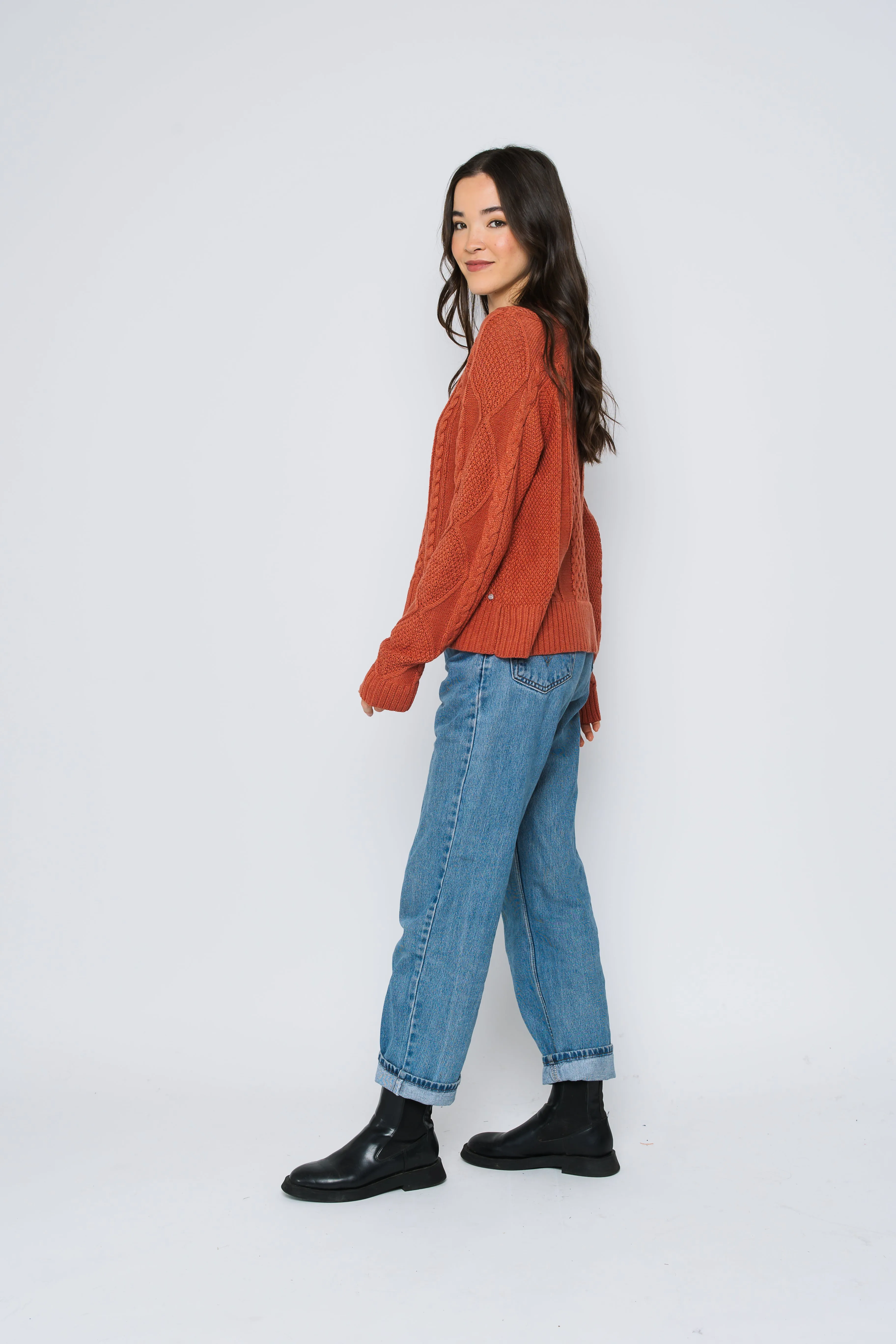 Willa-Cabled Raglan Pullover