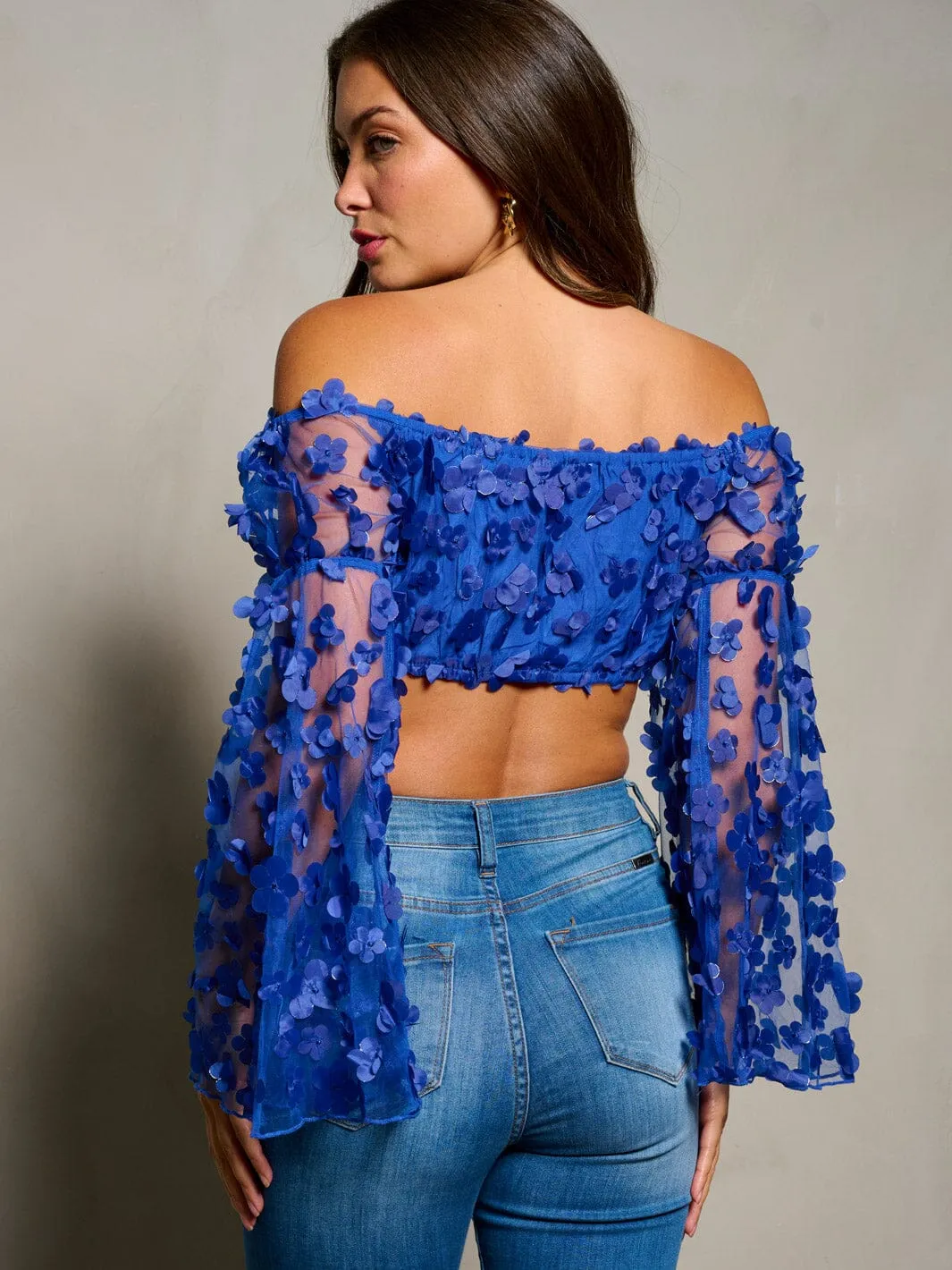 WOMEN'S LONG BELL SLEEVE OFF SHOULDER FLOWERS DETAILED CROP TOP