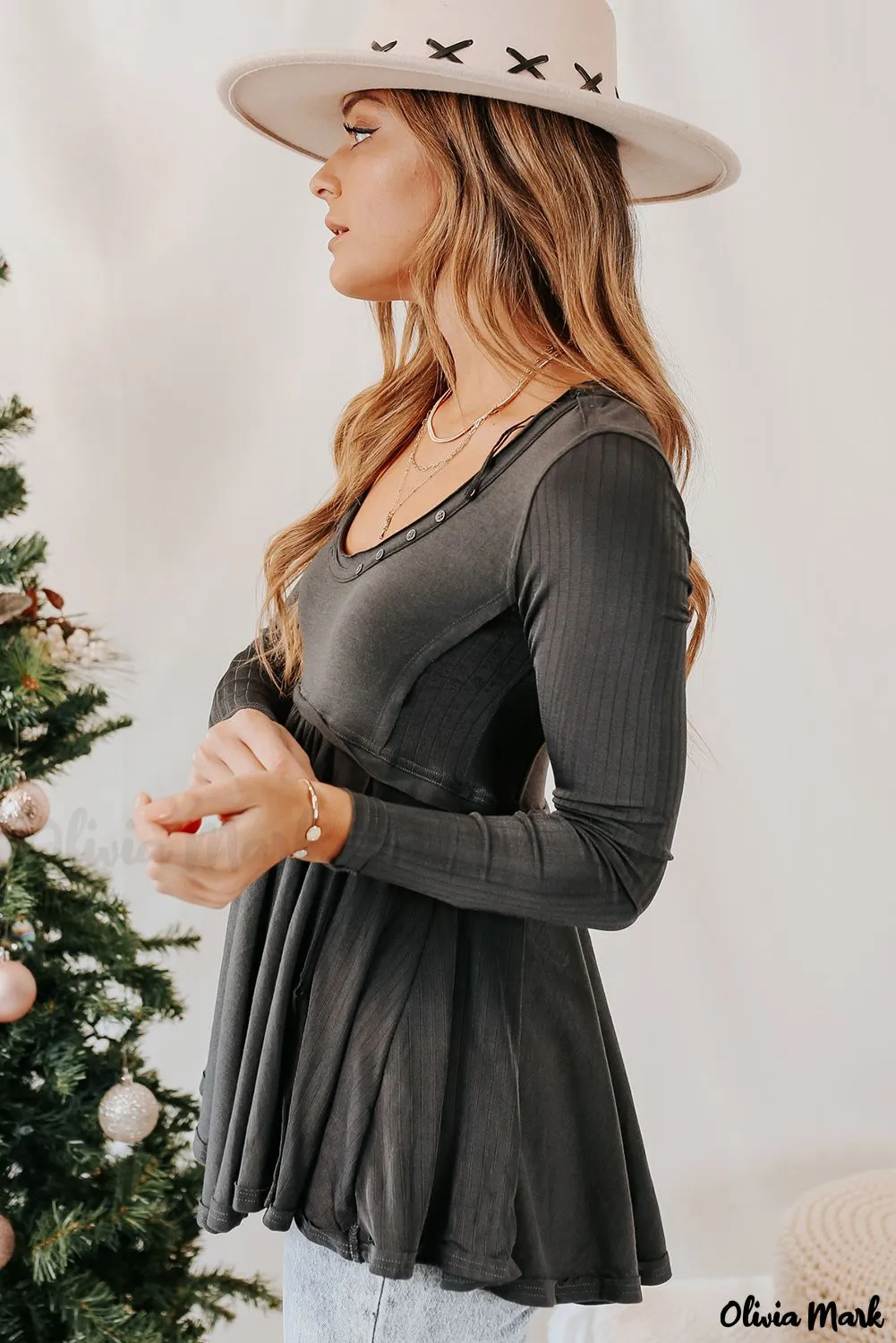 Xieyinshe - Black Babydoll Blouse with Long Sleeves and Solid Color Buttons