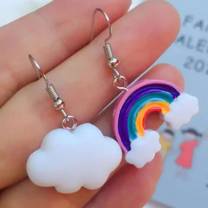 Y2K Cloud Earrings and Trendy Jackets for Stylish Look